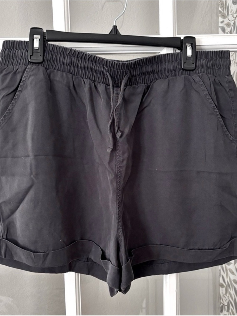 UNIVERSAL THREAD High-Waist Shorts Sz L